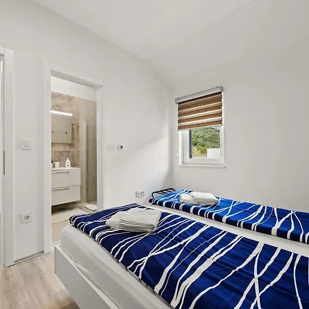 Enchanting Summer Apartmán *