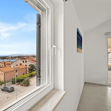 Enchanting Summer Cres