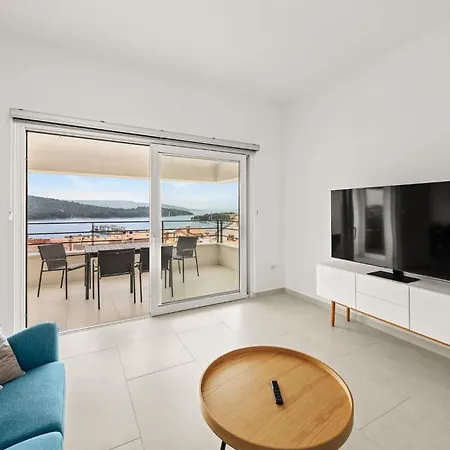 Enchanting Summer Apartman