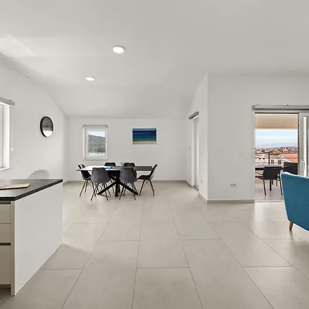 アパート Enchanting Summer *